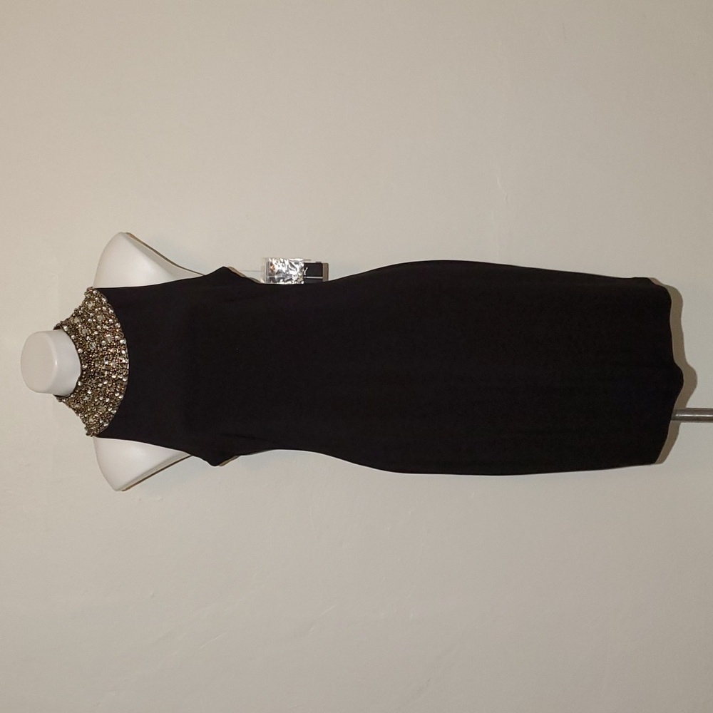 SLNY Black Halter Formal Dress